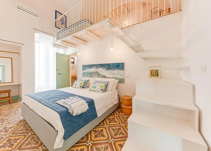 Verdeacqua Nyaraló *